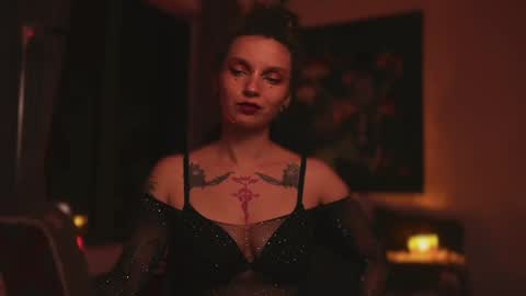 Snapshot of _alicemorrison_ chatting on February 7, 4:14 pm Alice Morrison Mistress Datura online show from February 7, 4:14 pm