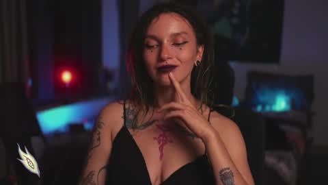 Snapshot of _alicemorrison_ chatting on February 10, 7:38 pm Alice Morrison Mistress Datura online show from February 10, 7:38 pm