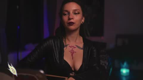 Snapshot of _alicemorrison_ chatting on February 12, 7:45 pm Alice Morrison Mistress Datura online show from February 12, 7:45 pm