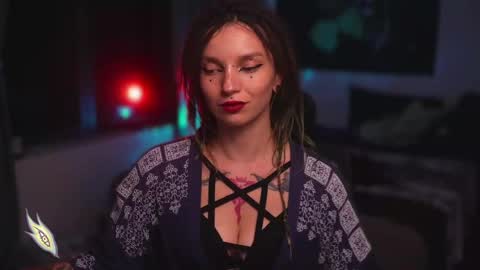 Snapshot of _alicemorrison_ chatting on February 21, 4:37 pm Alice Morrison Mistress Datura online show from February 21, 4:37 pm