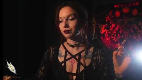 Snapshot of _alicemorrison_ chatting on September 21, 6:42 pm Alice Morrison Mistress Datura online show from September 21, 6:42 pm