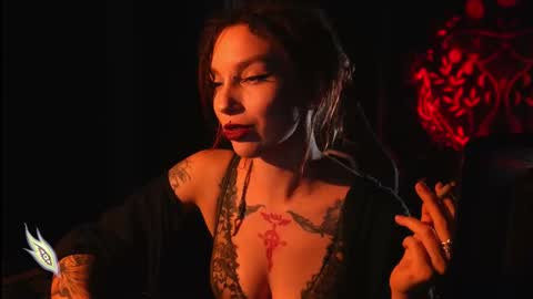 Snapshot of _alicemorrison_ chatting on October 21, 6:19 pm Alice Morrison Mistress Datura online show from October 21, 6:19 pm