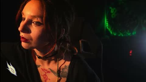 Snapshot of _alicemorrison_ chatting on October 23, 6:39 pm Alice Morrison Mistress Datura online show from October 23, 6:39 pm