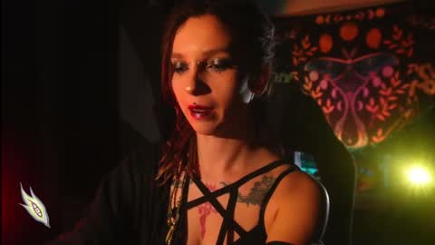 Snapshot of _alicemorrison_ chatting on November 9, 7:12 pm Alice Morrison Mistress Datura online show from November 9, 7:12 pm