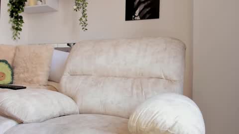 Karo online show from December 5, 4:12 pm