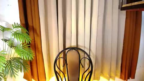 Amy online show from October 22, 4:51 pm