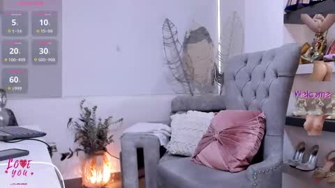 Ana Bolena online show from February 21, 7:10 pm