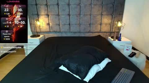 Snapshot of _andrewfalcon2 chatting on January 15, 3:29 pm _andrewfalcon2 online show from January 15, 3:29 pm