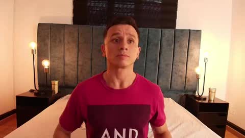 Snapshot of _andrewfalcon2 chatting on February 22, 7:03 pm _andrewfalcon2 online show from February 22, 7:03 pm