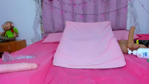 Any online show from December 16, 10:34 pm