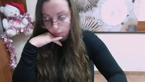 Anna online show from December 11, 3:15 pm