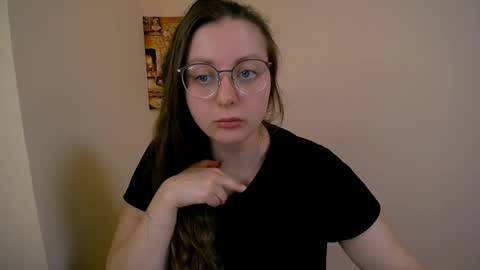 Anna online show from March 10, 7:21 am