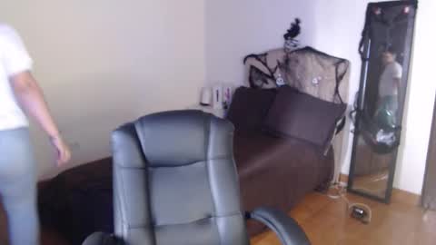 Anne online show from November 1, 6:43 pm