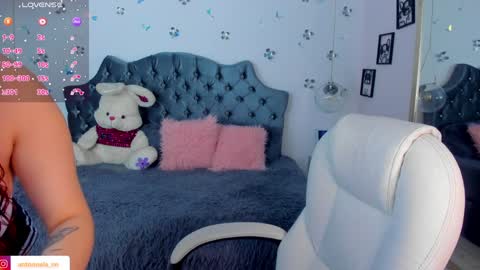 antonnela online show from December 20, 1:54 pm