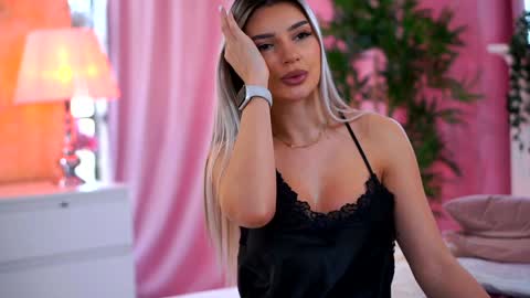 Arielle online show from February 4, 12:55 pm