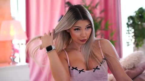 Arielle online show from February 11, 10:48 am