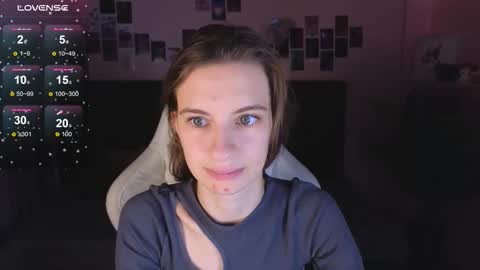 _ash_leyy_ online show from September 17, 1:29 am