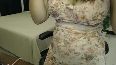 Angie online show from February 7, 8:22 am