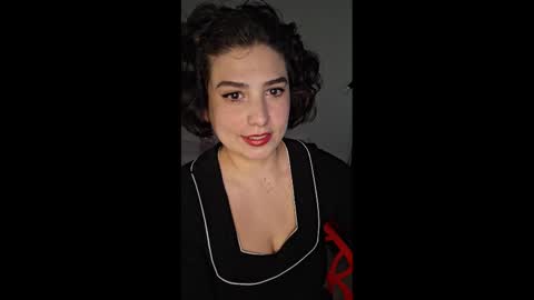 Snapshot of _atenea_golden chatting on February 10, 2:59 pm atenea online show from February 10, 2:59 pm