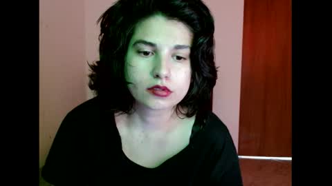 Snapshot of _atenea_golden chatting on October 22, 2:06 pm atenea online show from October 22, 2:06 pm