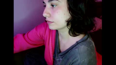 Snapshot of _atenea_golden chatting on October 23, 1:21 pm atenea online show from October 23, 1:21 pm