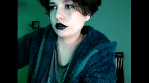 Snapshot of _atenea_golden chatting on November 16, 8:42 am atenea online show from November 16, 8:42 am