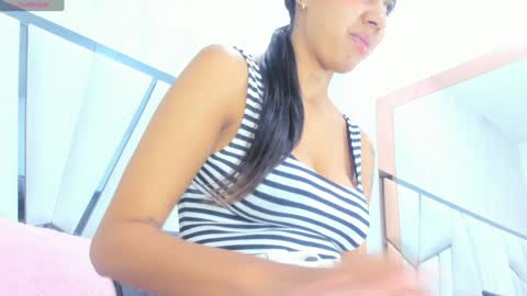 Aura online show from February 6, 3:06 am