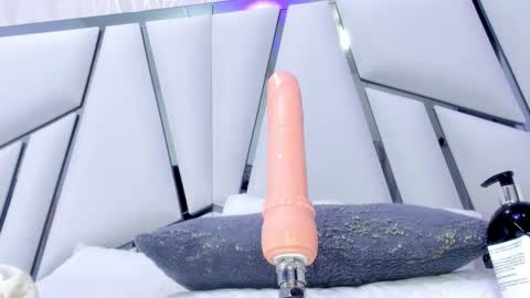 Aura online show from February 26, 6:15 am