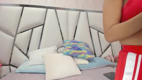 Aura online show from September 25, 3:10 am