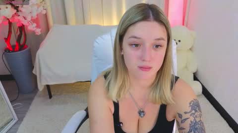 Jess online show from November 27, 3:30 am