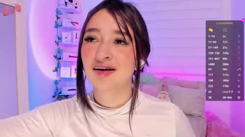 Andrea online show from February 9, 5:43 pm