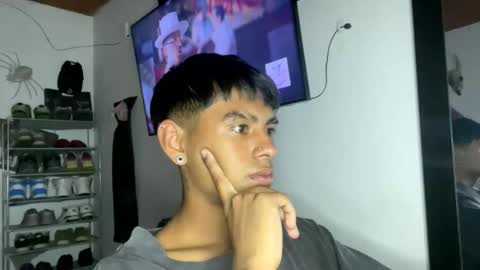 Snapshot of _billowy_ chatting on November 17, 10:26 pm _billowy_ online show from November 17, 10:26 pm