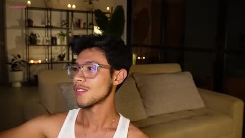 Snapshot of _billy_j chatting on December 14, 12:49 am BILLY online show from December 14, 12:49 am