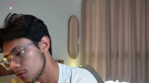 Snapshot of _billy_j chatting on December 14, 5:51 pm BILLY online show from December 14, 5:51 pm