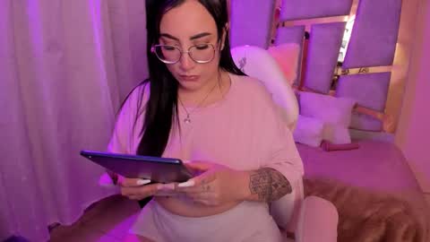 Snapshot of _briigite chatting on September 29, 11:20 pm Angie Independent model online show from September 29, 11:20 pm