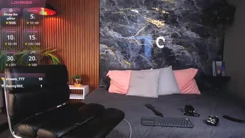 _bunny_boy_ online show from February 10, 5:47 am