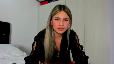 Bella  online show from December 31, 12:21 am