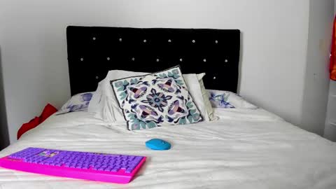 Bella  online show from February 19, 4:12 am