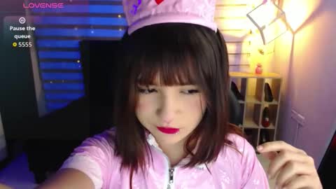 _charlotte_collins_ online show from October 31, 1:45 pm