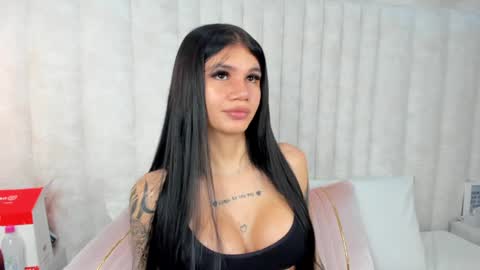 Snapshot of _cherry1 chatting on December 7, 4:42 am Cherry C. online show from December 7, 4:42 am