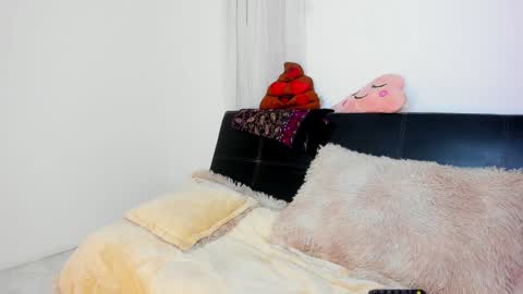  Chloe  online show from December 3, 4:03 am