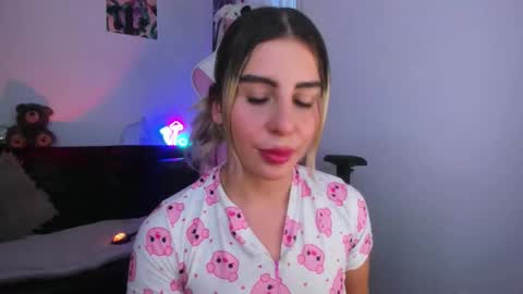  Chloe  online show from November 3, 10:42 pm