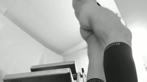 Snapshot of _craftsman chatting on October 9, 8:01 am _craftsman online show from October 9, 8:01 am