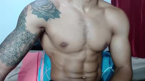 Snapshot of _crissgex_ chatting on February 11, 4:44 am crissgex online show from February 11, 4:44 am