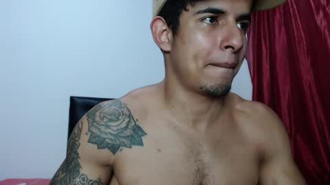 Snapshot of _crissgex_ chatting on March 2, 4:39 am crissgex online show from March 2, 4:39 am