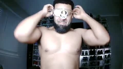 Snapshot of _da_d1ck_ chatting on December 15, 12:17 pm Da d1ck online show from December 15, 12:17 pm