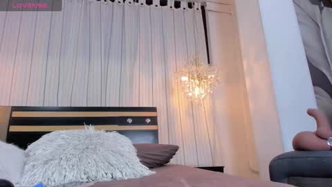 Dahiana Lincoln online show from January 23, 7:40 pm