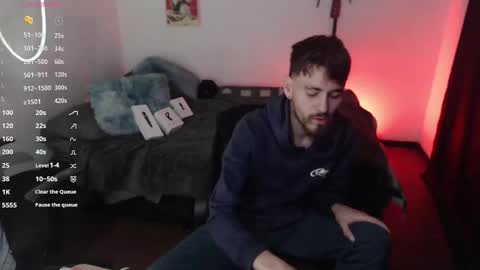 Snapshot of _delacruz911_ chatting on December 10, 12:17 am delacruz online show from December 10, 12:17 am