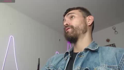 Snapshot of _delacruz911_ chatting on January 22, 12:38 am delacruz online show from January 22, 12:38 am