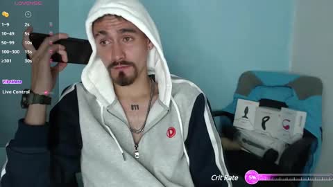 Snapshot of _delacruz911_ chatting on February 9, 3:34 pm delacruz online show from February 9, 3:34 pm